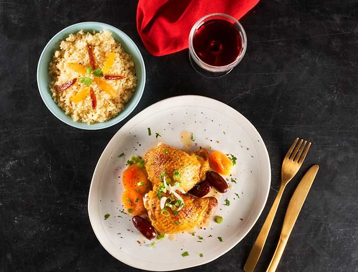 Le Poulet aux 4 épices est une recette aux saveurs orientales. Un plat convivial, aux notes réconfortantes, à partager autour d'une table.